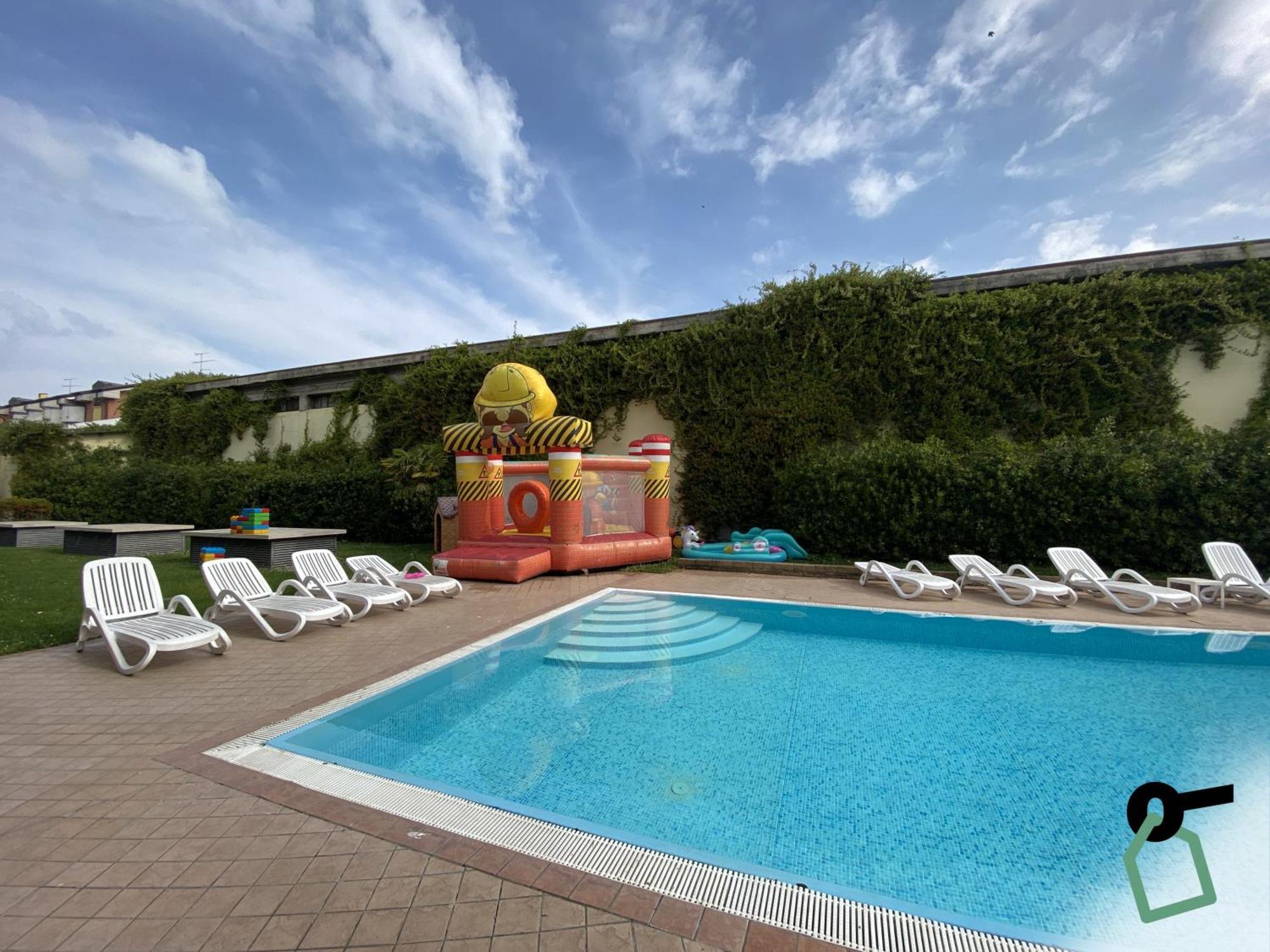 Hotiday Residence Garda Песк'єра-дель-Гарда Екстер'єр фото